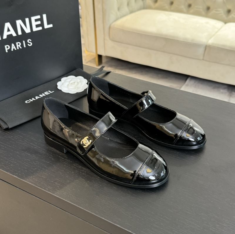 Chanel Low Shoes